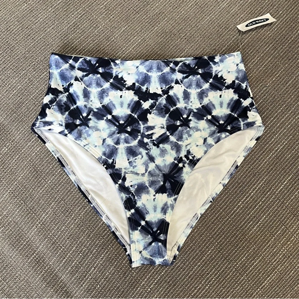 Old Navy | 3-Piece Blue Tie-Dye Matching Swimsuit Bikini and Bonus Bottoms - Picture 6 of 9
